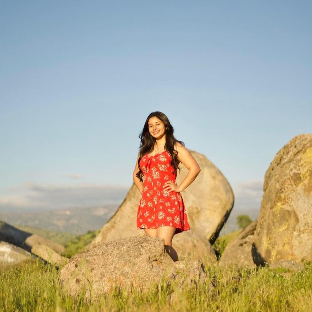 Meet your Posher, Maria